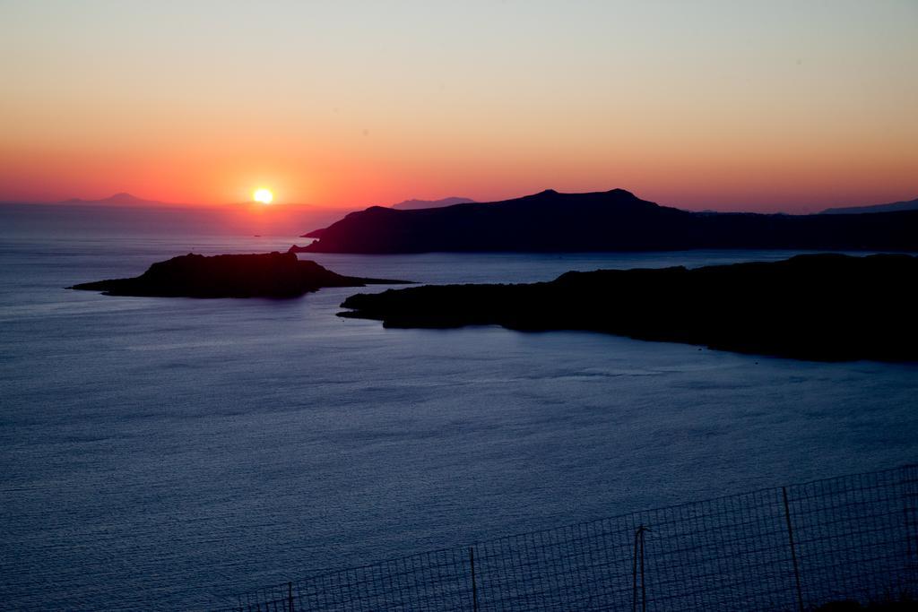 Santa Rinoula Suites Sea Sunset Views Adults Only Мегалохори Екстериор снимка