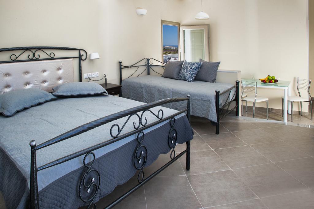 Santa Rinoula Suites Sea Sunset Views Adults Only Мегалохори Екстериор снимка